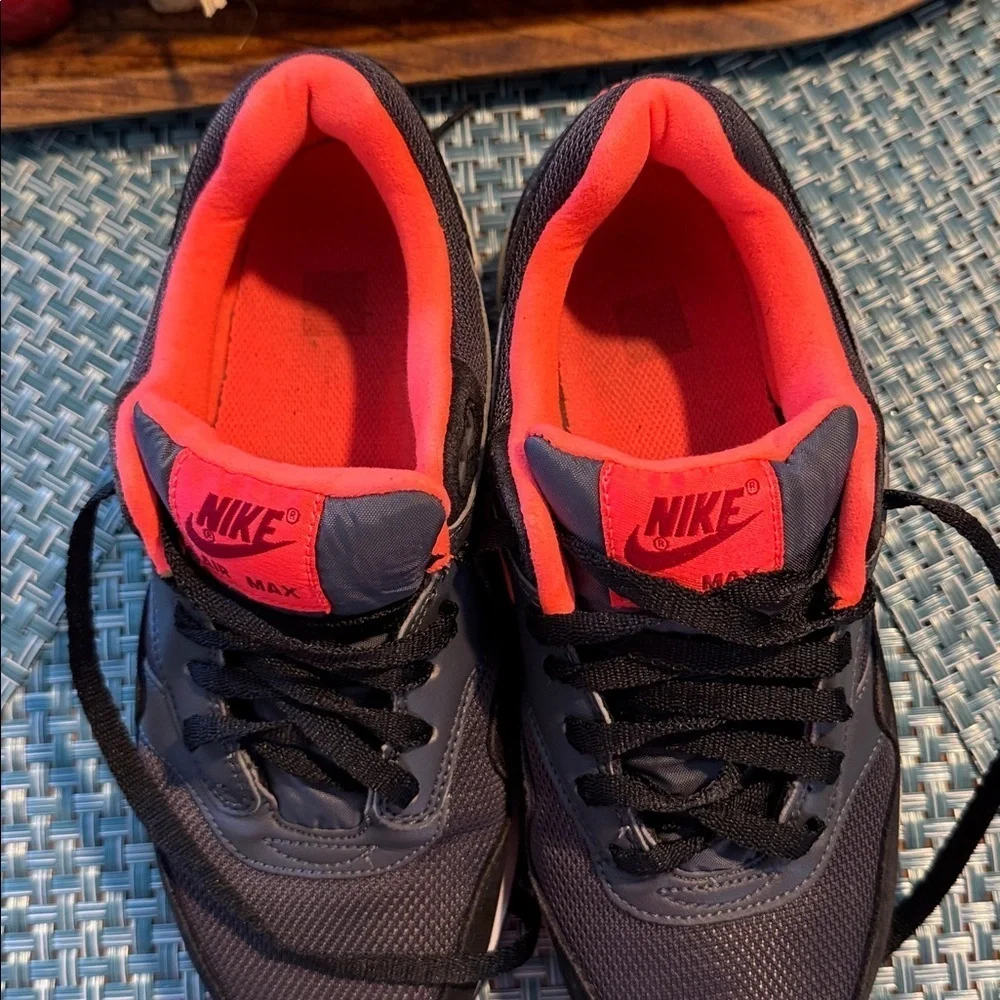 Nike Youth Air Max 1 sneakers - Youth Size 5.5
